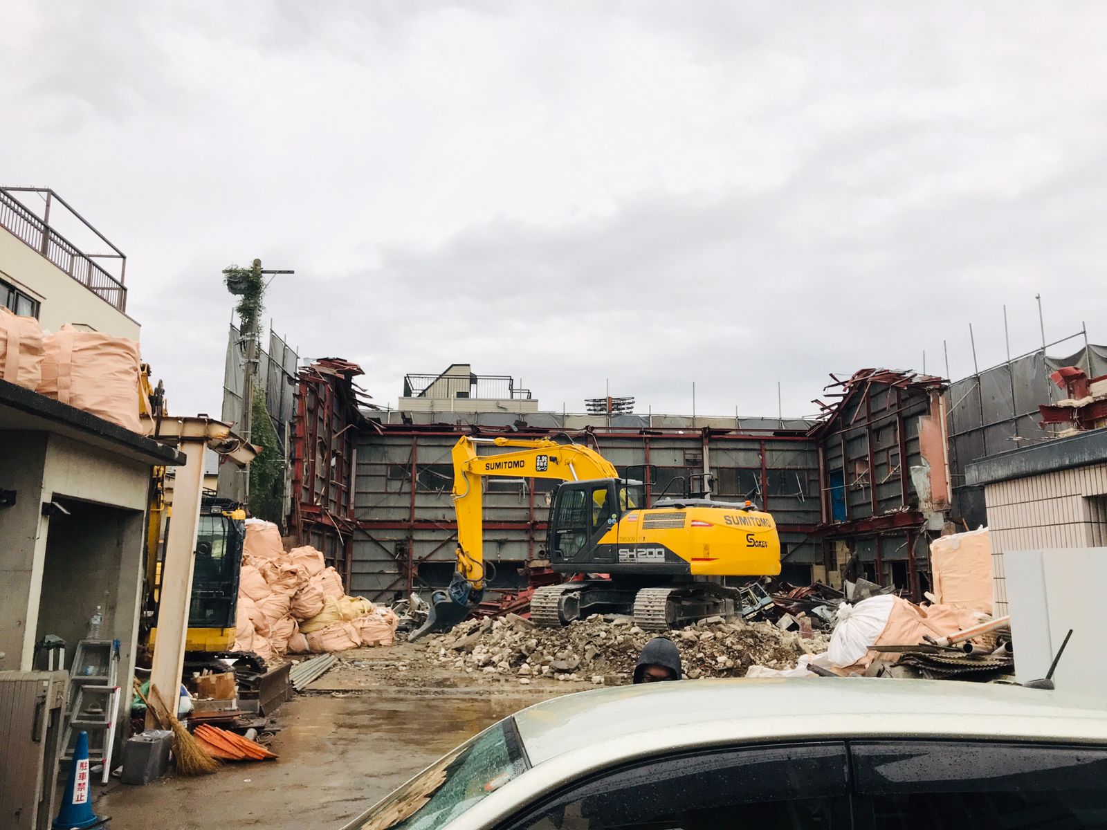 埼玉県川口市工場・事務所解体工事